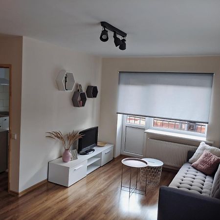 Niedru Apartamenti Liepaja Exterior photo